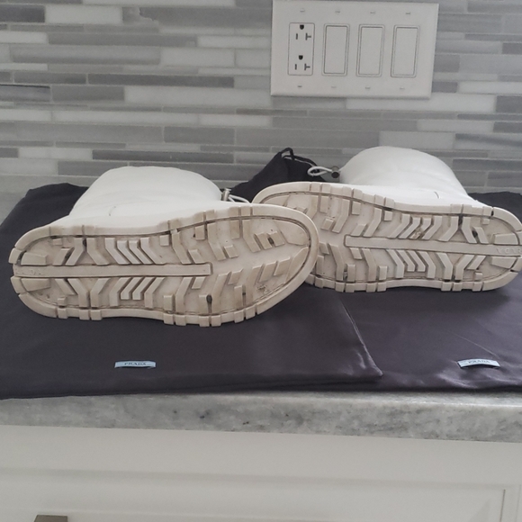 Prada winter boots collection 2020, worn once - Picture 8 of 9